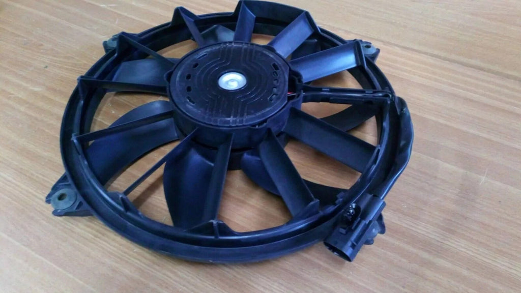 Fan & Shroud fits Peugeot 3008 5008 RCZ Citroen C4 DS4 DS5 1253K4 Genuine View Upper