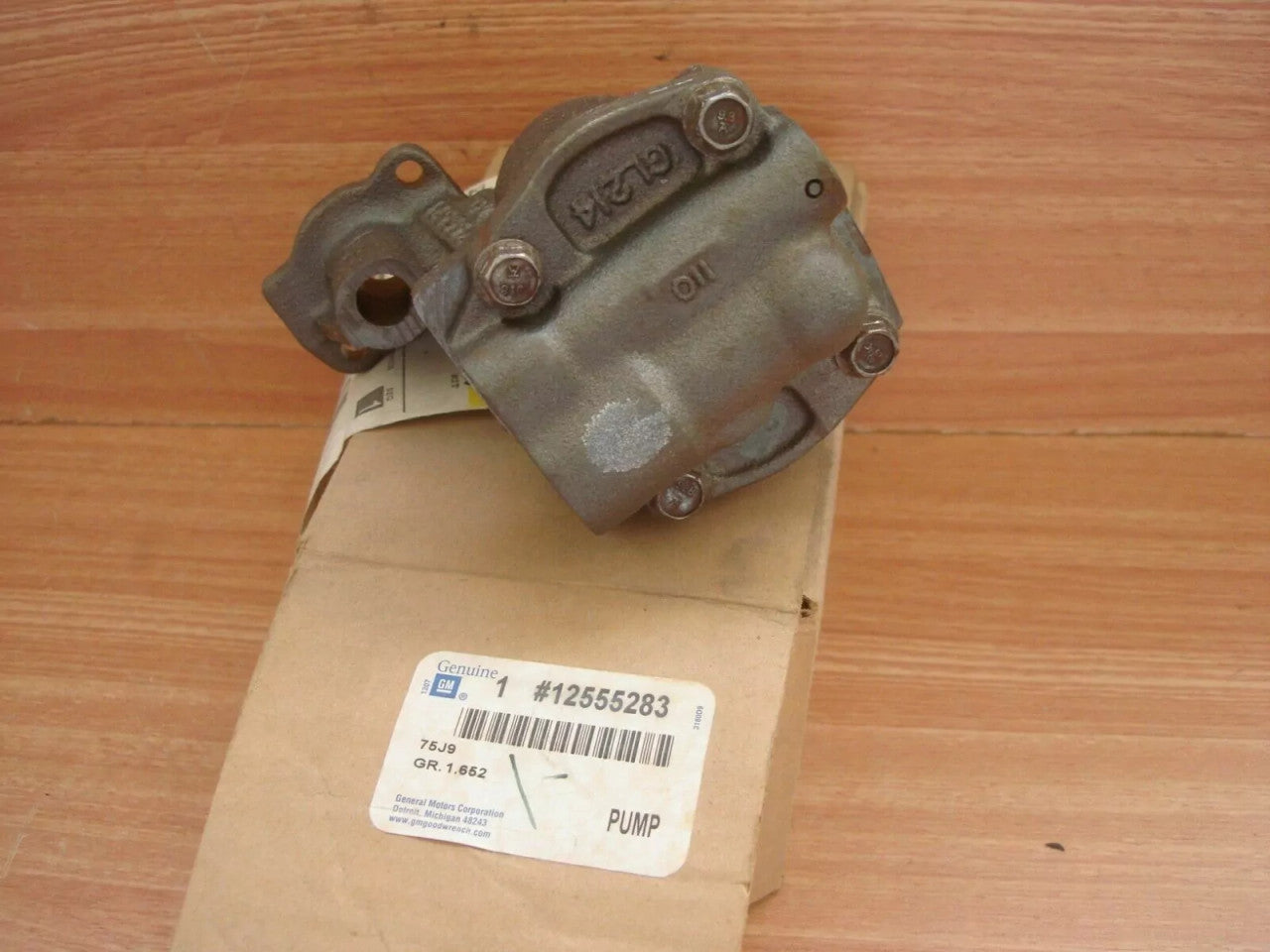 Oil Pump fits Chevrolet Blazer GMC Jimmy 4.3 V6 12555283 Genuine View Rear