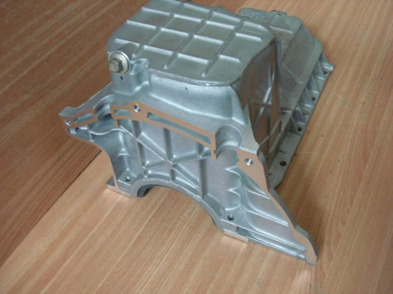 Oil Pan Sump fits Chevrolet Blazer GMC Jimmy 4.3 12556541 Genuine View Rear