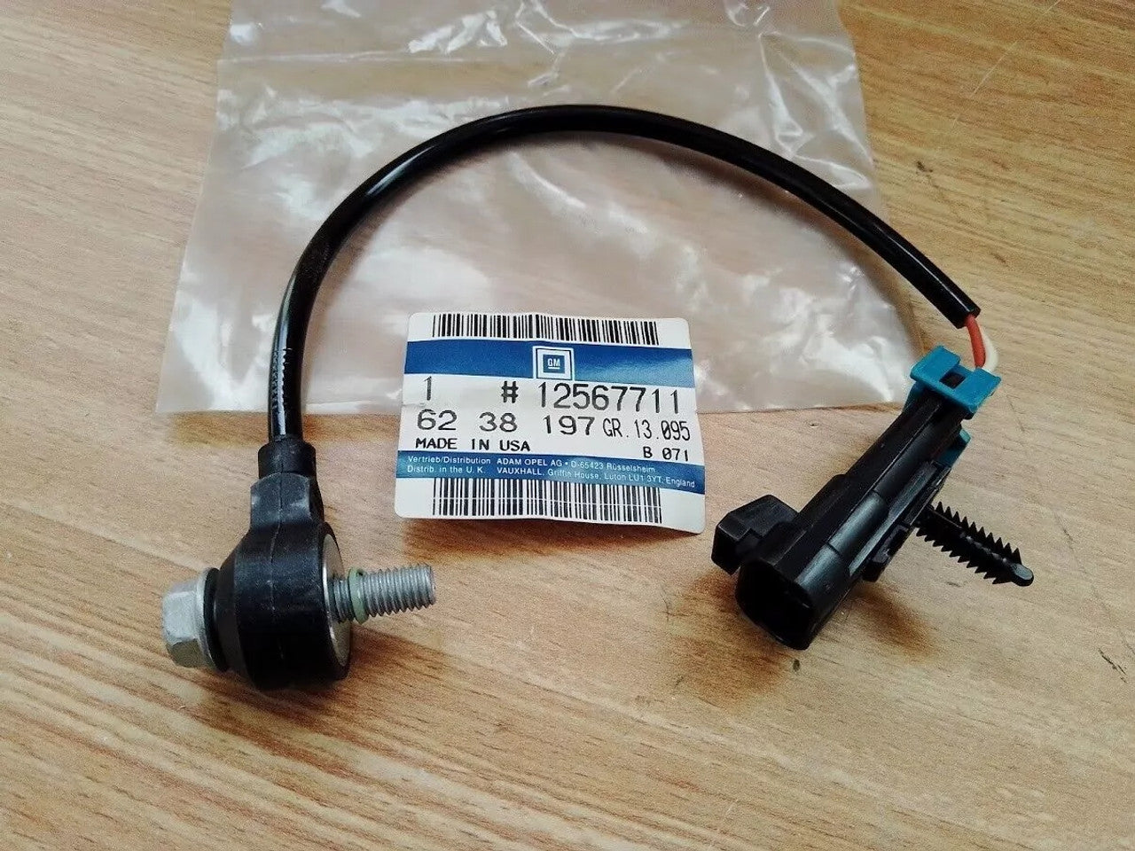 Knock Detonation Sensor fits Opel Vauxhall Z22SE 12567711 24577244 Genuine View Front
