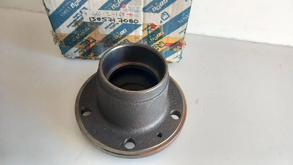Rear Wheel Hub fits Fiat Ducato Peugeot Boxer Citroen Relay 1305717080 Genuine View Front