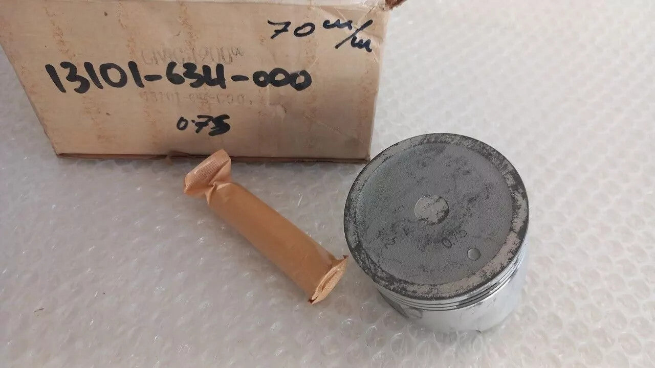 4x Piston fits Honda Civic 1200 1169cc EB1 +0.75mm Oversize 70.75mm Bore 13101-634-000/75 View Front