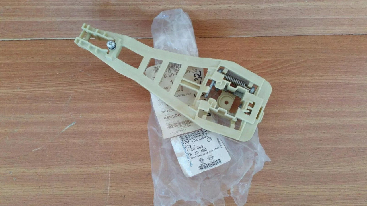 Exterior Door Handle Bracket Rear Left fits Opel Vauxhall Vectra C Signum 13106604 View Front
