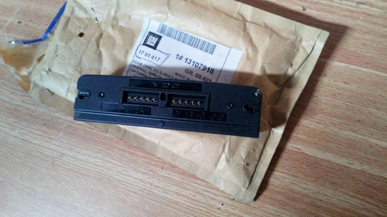 Radio CD Control Panel fits Opel Vauxhall Astra G Zafira A Vectra B Genuine 13107918 View Rear