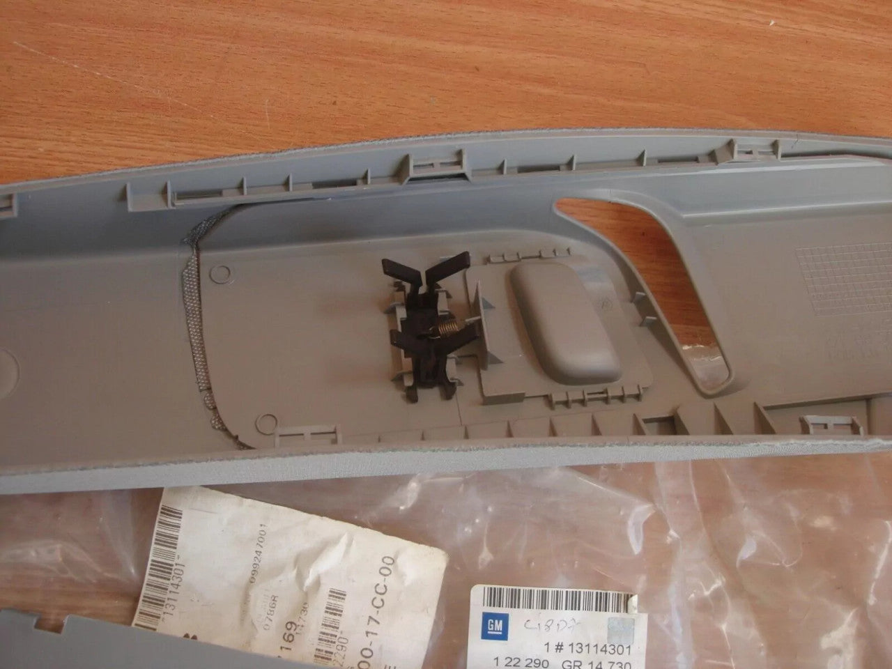 Centre Pillar Trim Upper Grey Right fits Opel Vauxhall Astra H 13114301 Genuine View Right