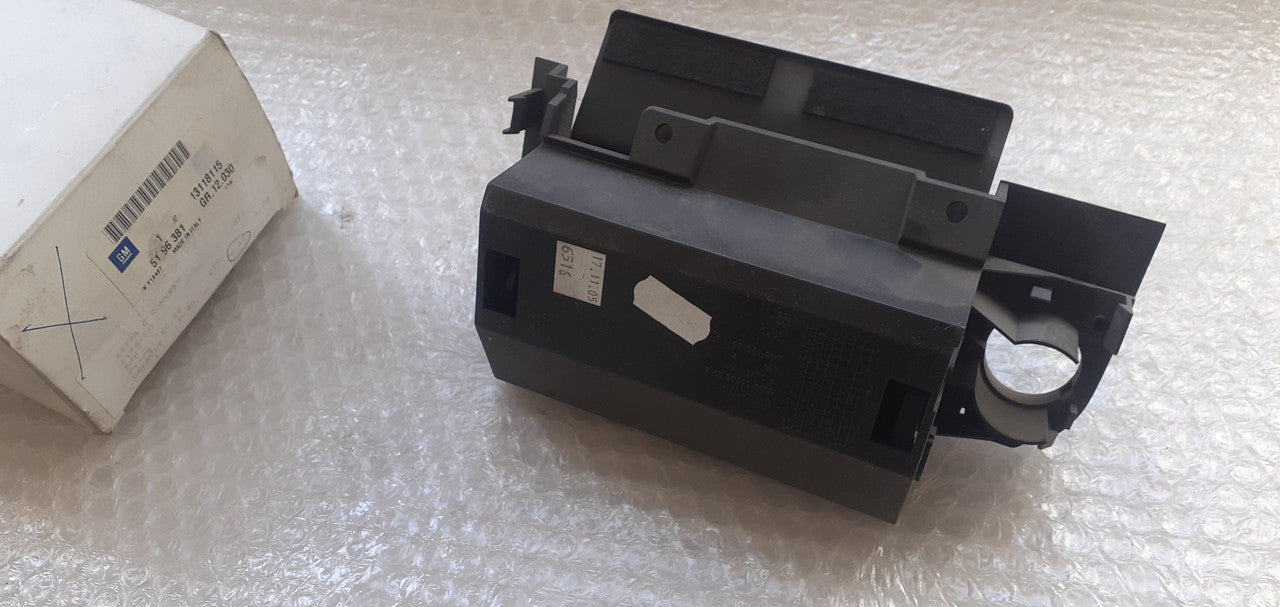 Center Console Front Ashtray RHD fits Opel Vauxhall Astra G 13118115 Genuine View Left