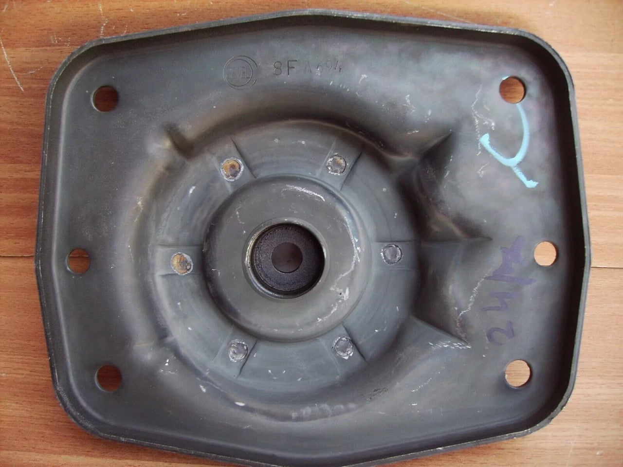 2x Shock Mounts fits Fiat Ulysse Lancia Zeta Phedra 1311931080 View Right