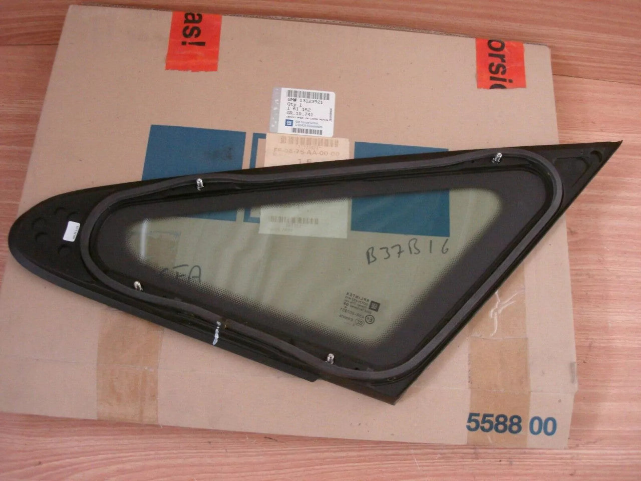 Window Front Door Right fits Opel Vauxhall Zafira B 13123921 Genuine View Rear