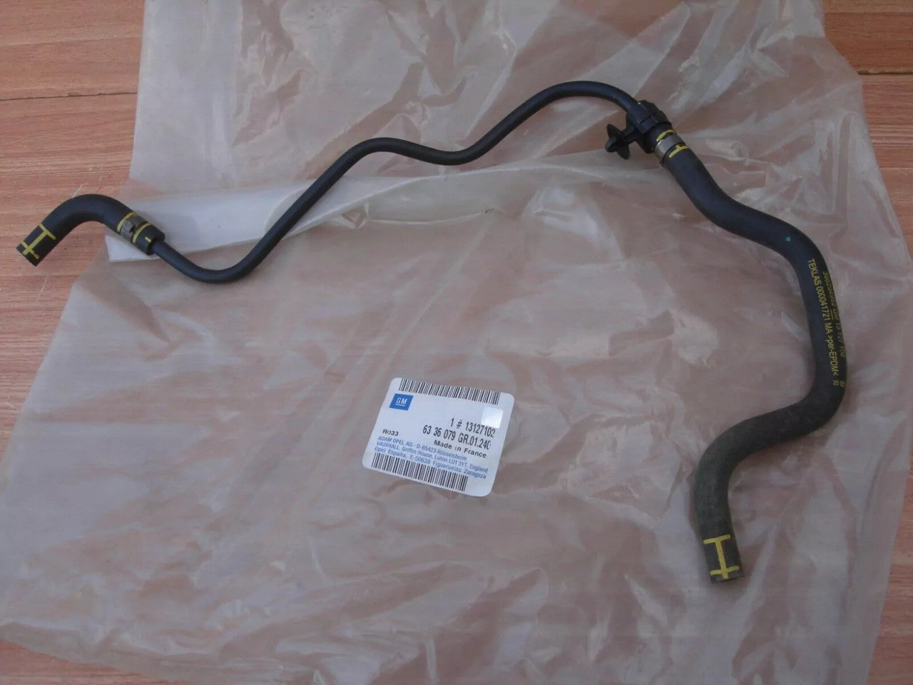 Hose Thermostat to Throttle fits Opel Vauxhall Meriva A Z16XE 13127102 Genuine View Front