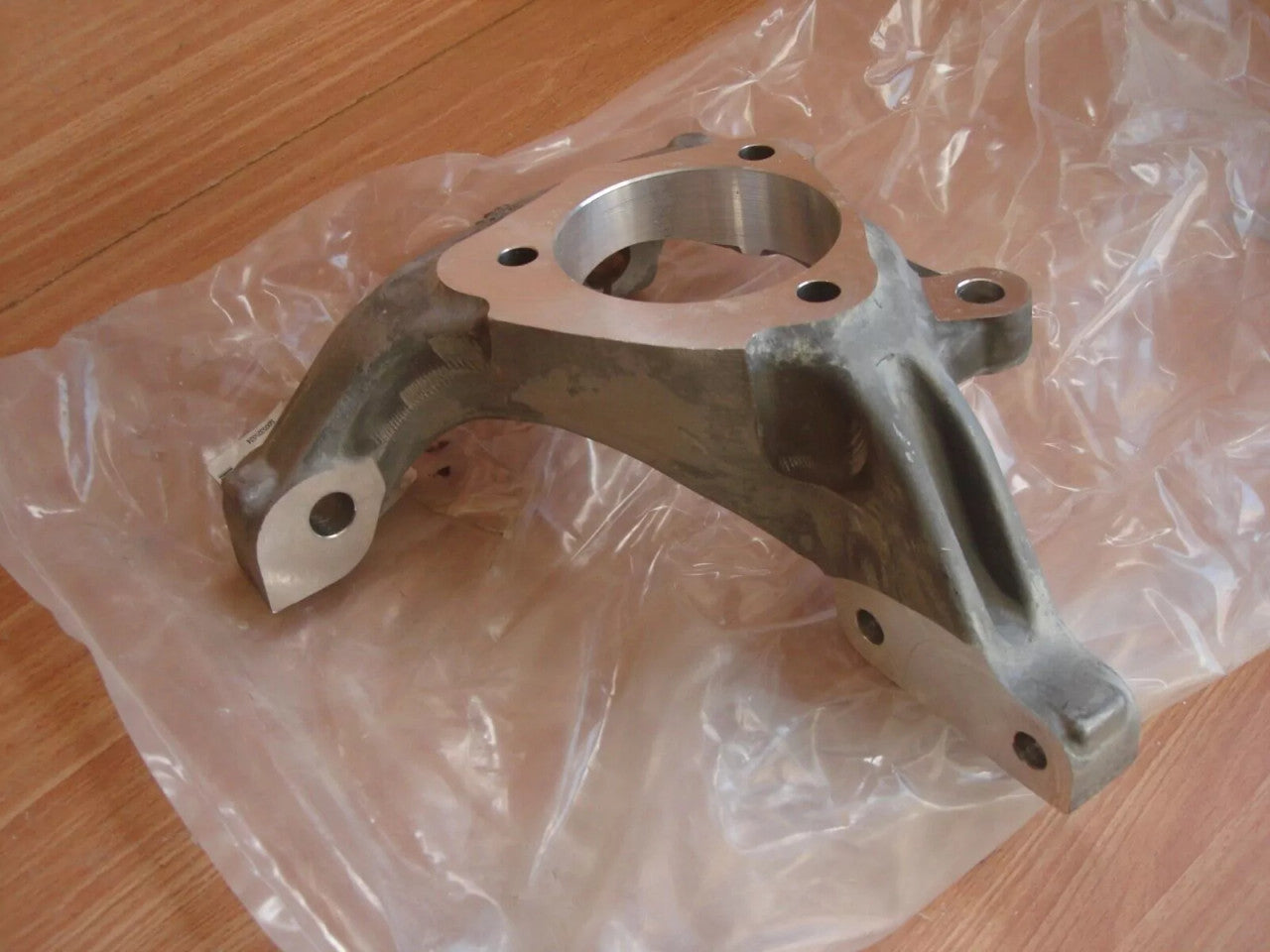 Steering Knuckle Left fits Opel Vauxhall Vectra C Signum 13136696 Genuine View Right