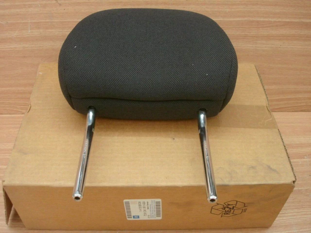 Seat Headrest Front fits Opel Vauxhall Astra G 13139124 Genuine View Front