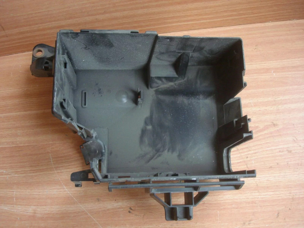 Fuse Box Housing fits Opel Vauxhall Corsa C Tigra B Z13DT 13140091 Genuine View Rear