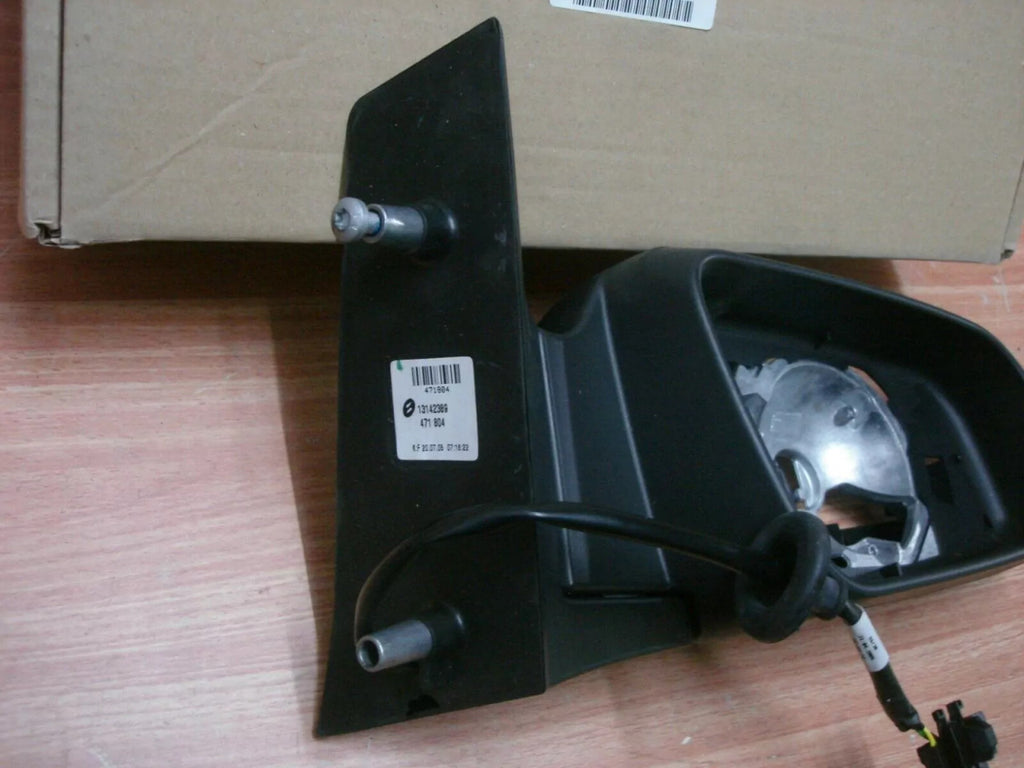 Wing Mirror Right RHD fits Opel Vauxhall Zafira B 13142389 Genuine View Rear