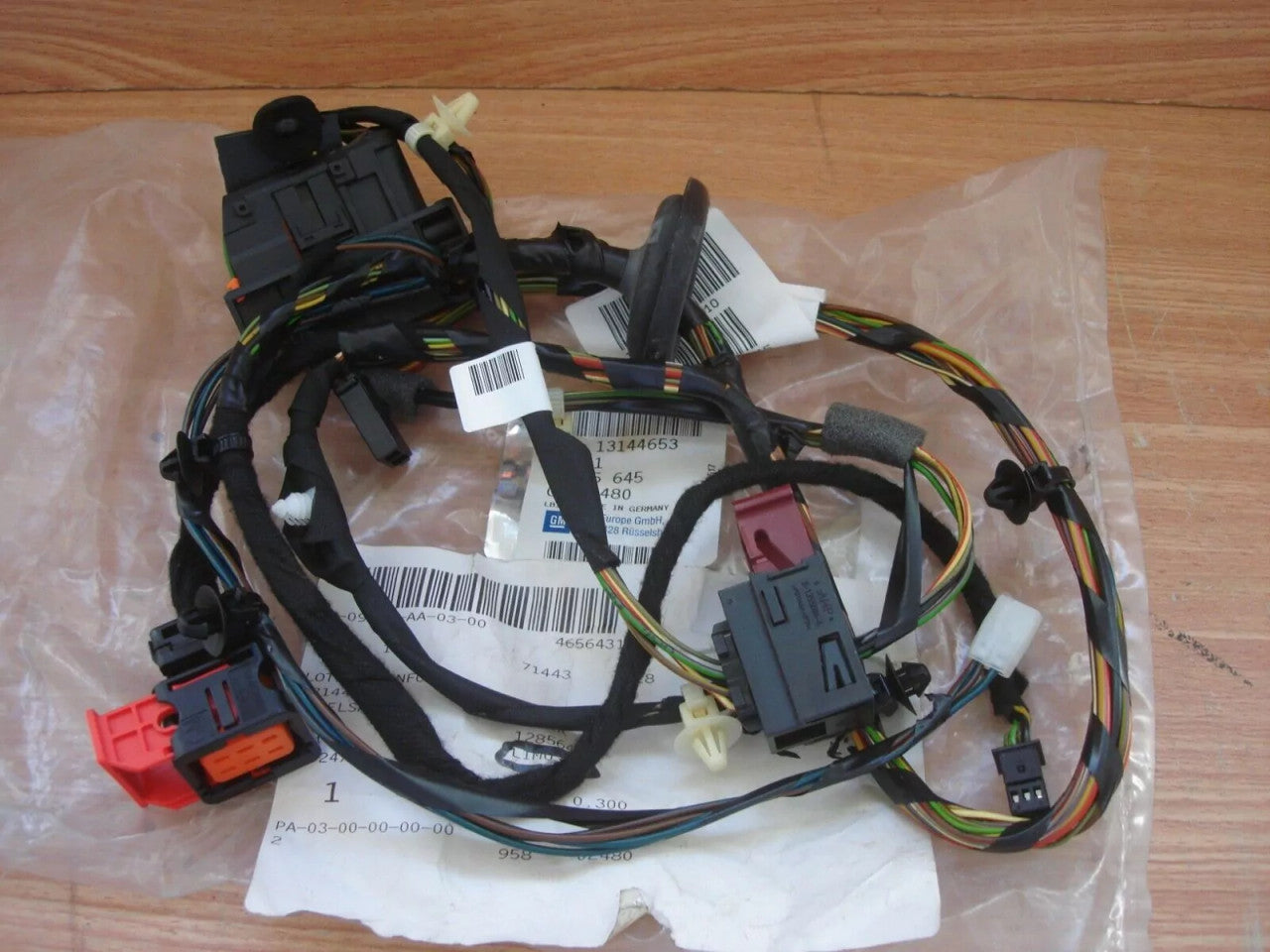 Harness Front Door Passenger fits Opel Vauxhall Corsa D 13144653 Genuine View Upper