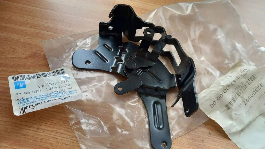 Rear Seat Latch Right fits Opel Zafira A B 13157370 Genuine View Front