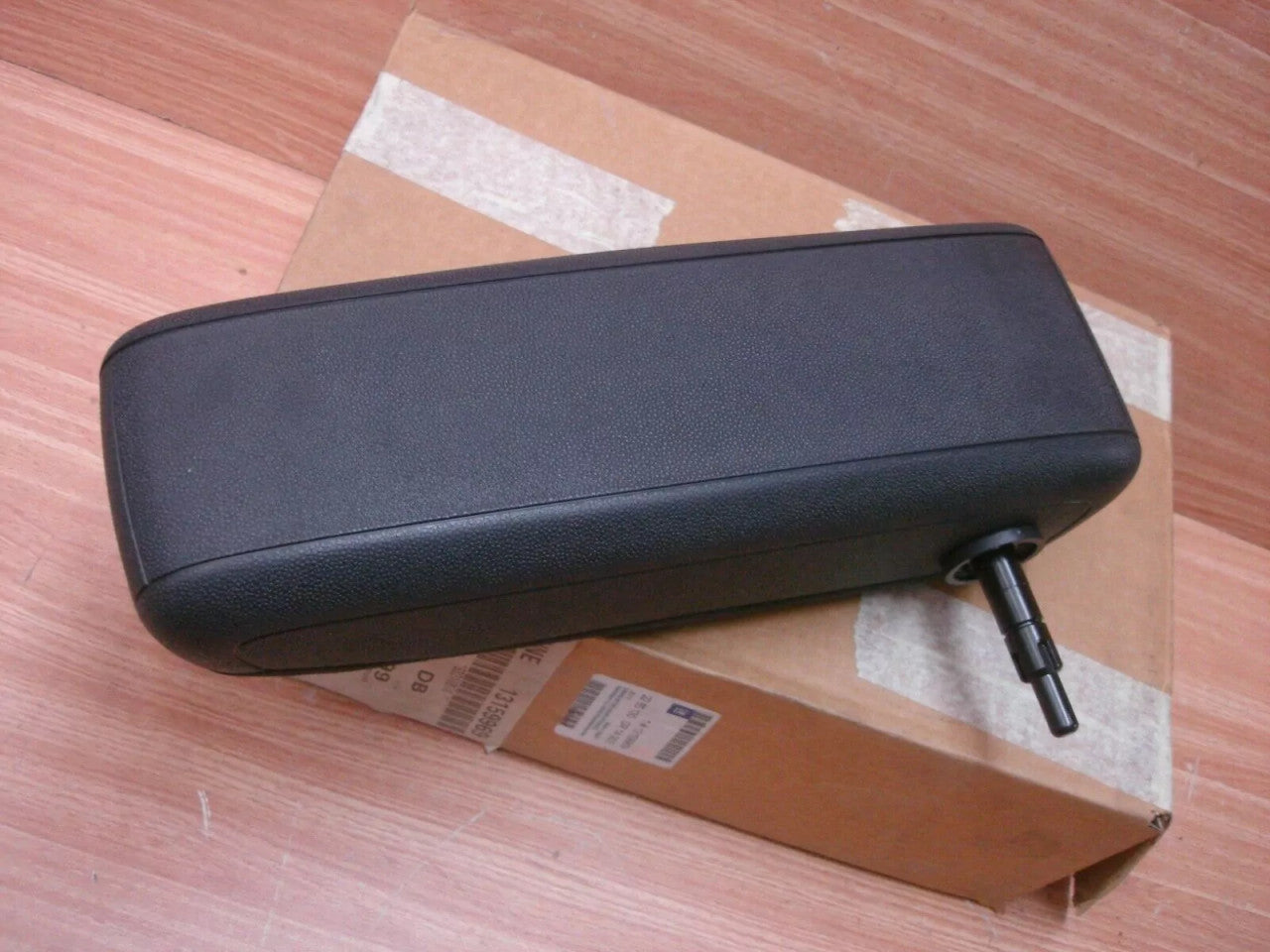 Armrest RHD fits Opel Vauxhall Astra H 13159969 Genuine View Rear