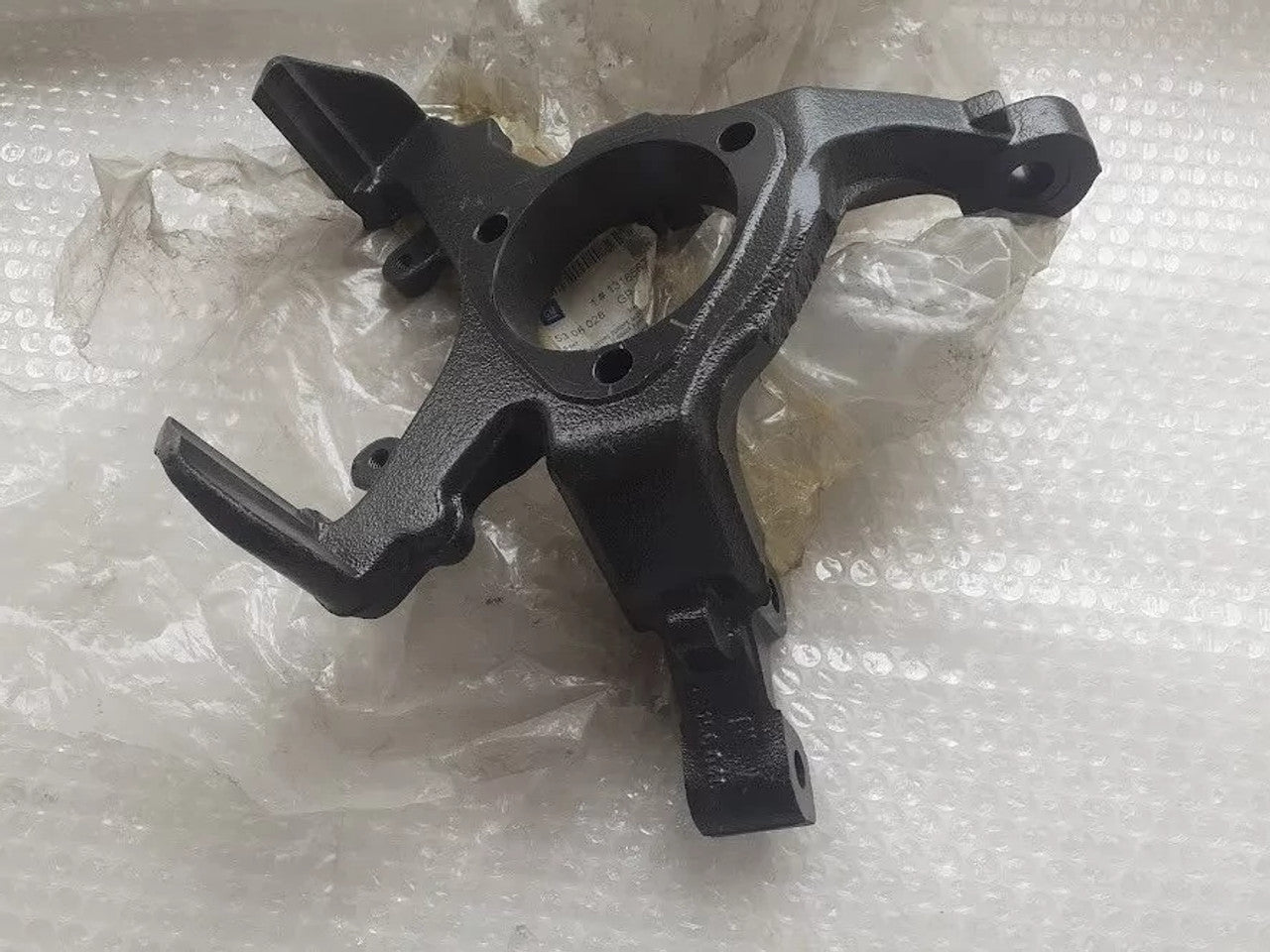 Steering Knuckle Right fits Opel Vauxhall Astra G F35 F48 F69 13165670 Genuine View Rear