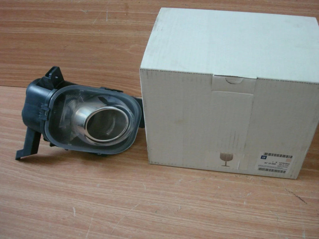 Fog Light Front Right fits Opel Vauxhall Corsa D 13191833 Genuine View Front