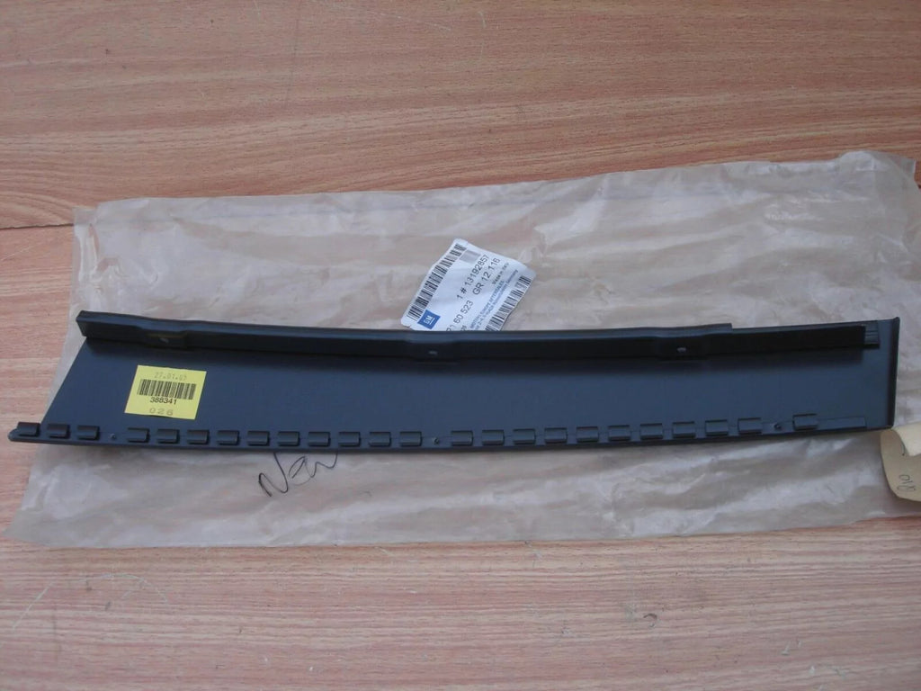 Molding Rear Left fits Opel Vauxhall Vectra C Signum 13192857 Genuine View Rear