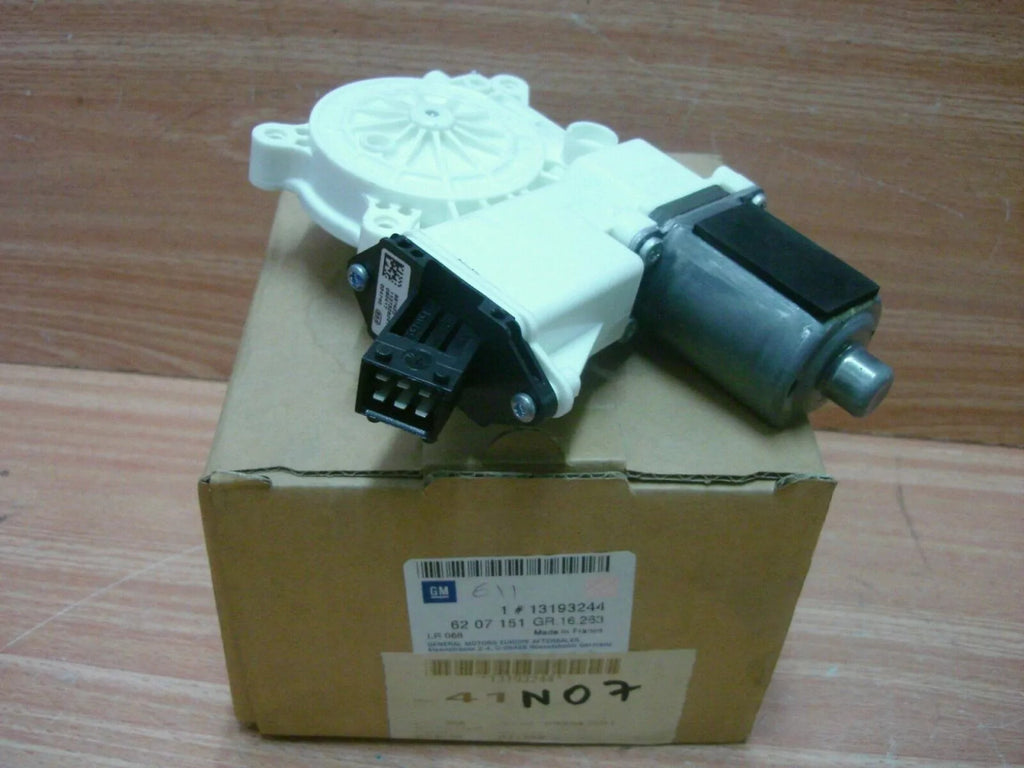 Window Motor Front Left fits Opel Vauxhall Astra H Convertible L67 13193244 View Front