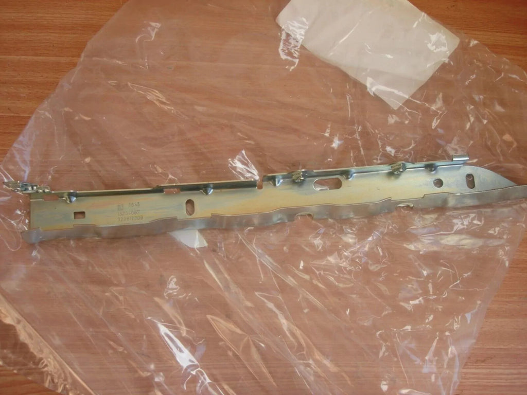 Window Regulator Cover Rear Left fits Opel Vauxhall Astra H Convertible 13204097 View Rear