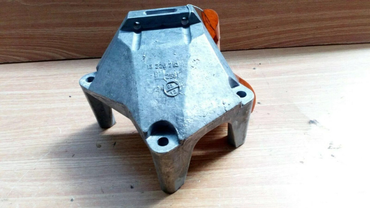 Engine Mount Bracket Right fits Opel Vauxhall Astra G H Meriva A 13226751 View Front