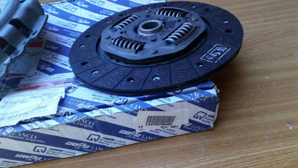 Clutch Kit with out bearing fits Fiat Ducato 1325028080 Genuine View Close Up Rear