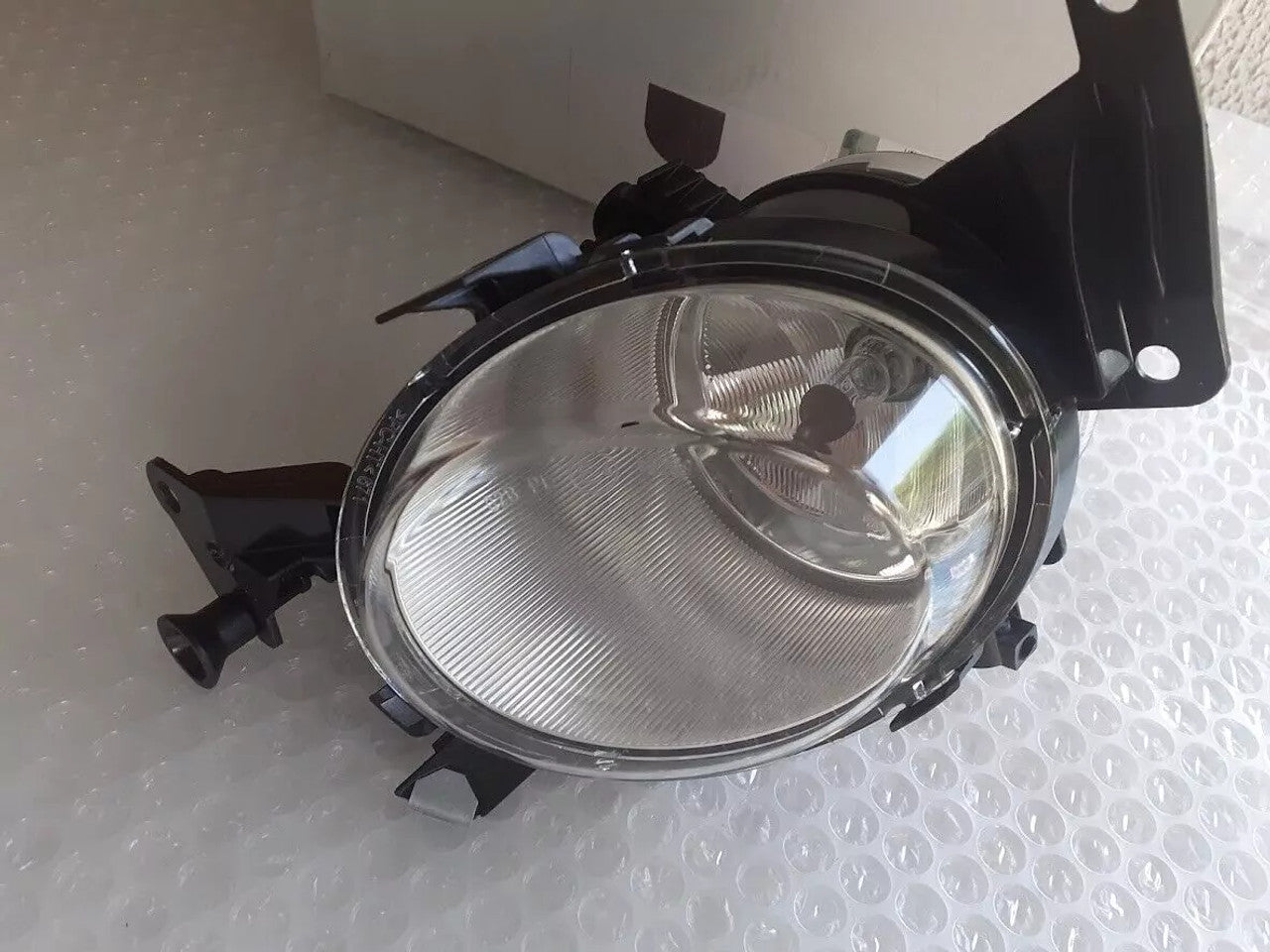 Fog Light Front Left fits Opel Vauxhall Corsa D 13262573 Genuine View Rear