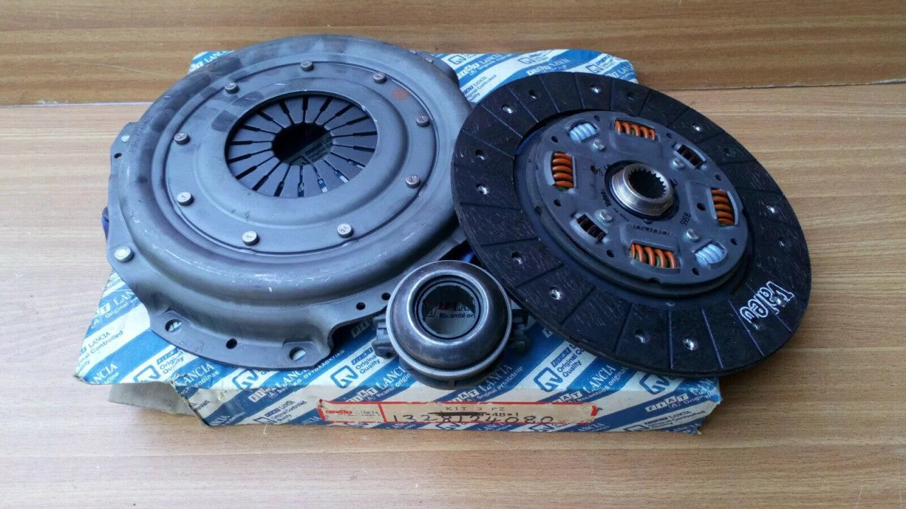 Clutch Kit fits Fiat Ducato 1328124080 Genuine View Front