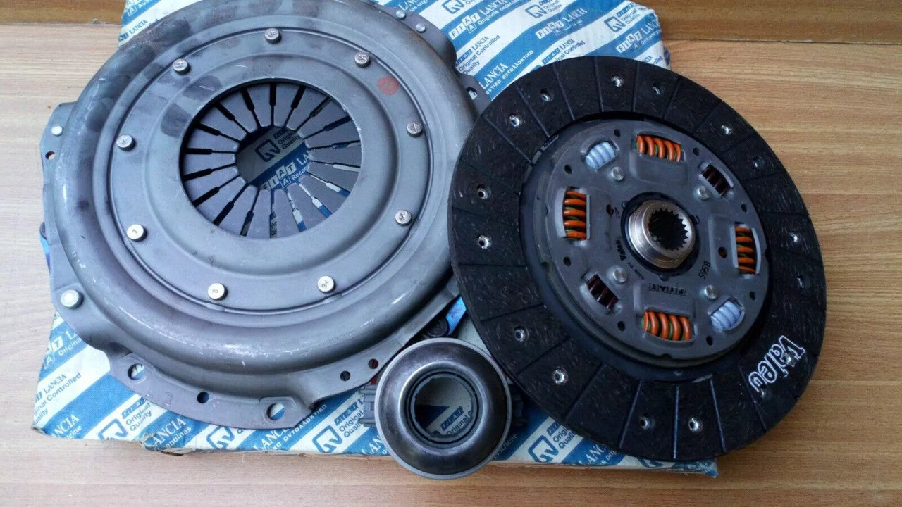Clutch Kit fits Fiat Ducato 1328124080 Genuine View Right