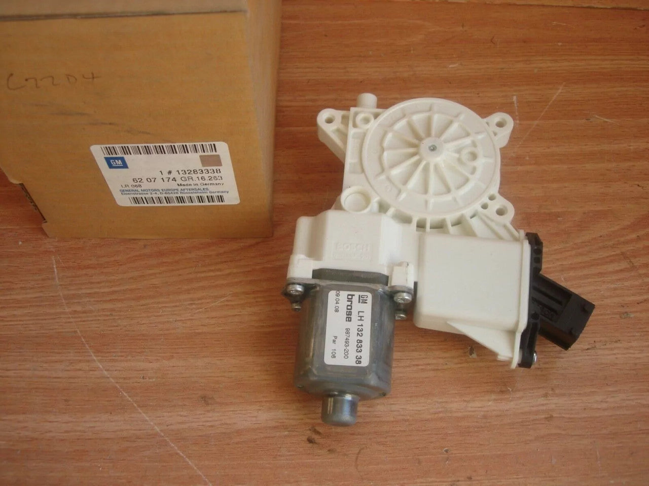 Window Motor Rear Left fits Opel Vauxhall Astra H Convertible 13283338 Genuine View Rear