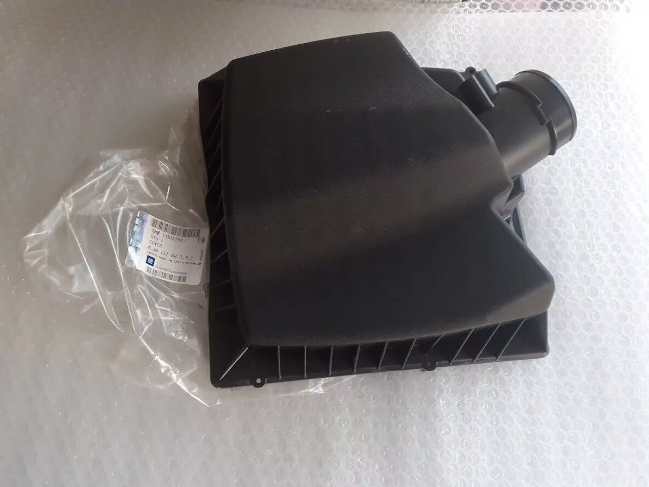 Air Filter Box Cover fits Opel Vauxhall Astra J Zafira C Cascada 13301782 View Front