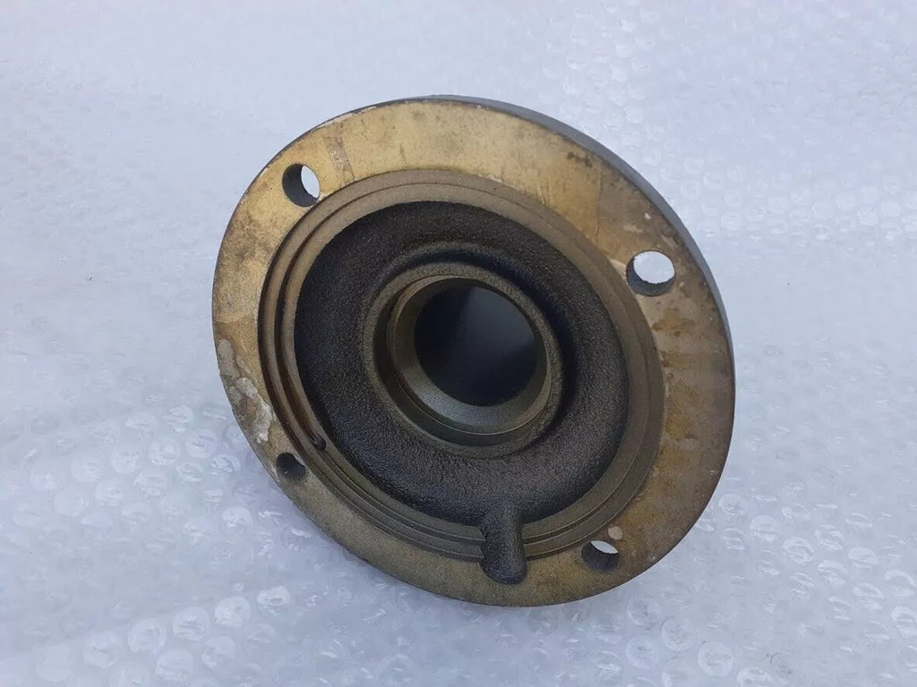 Transmission Case Cover fits Isuzu Bus Truck FSS FTS MT111 1331210363 Genuine View Right