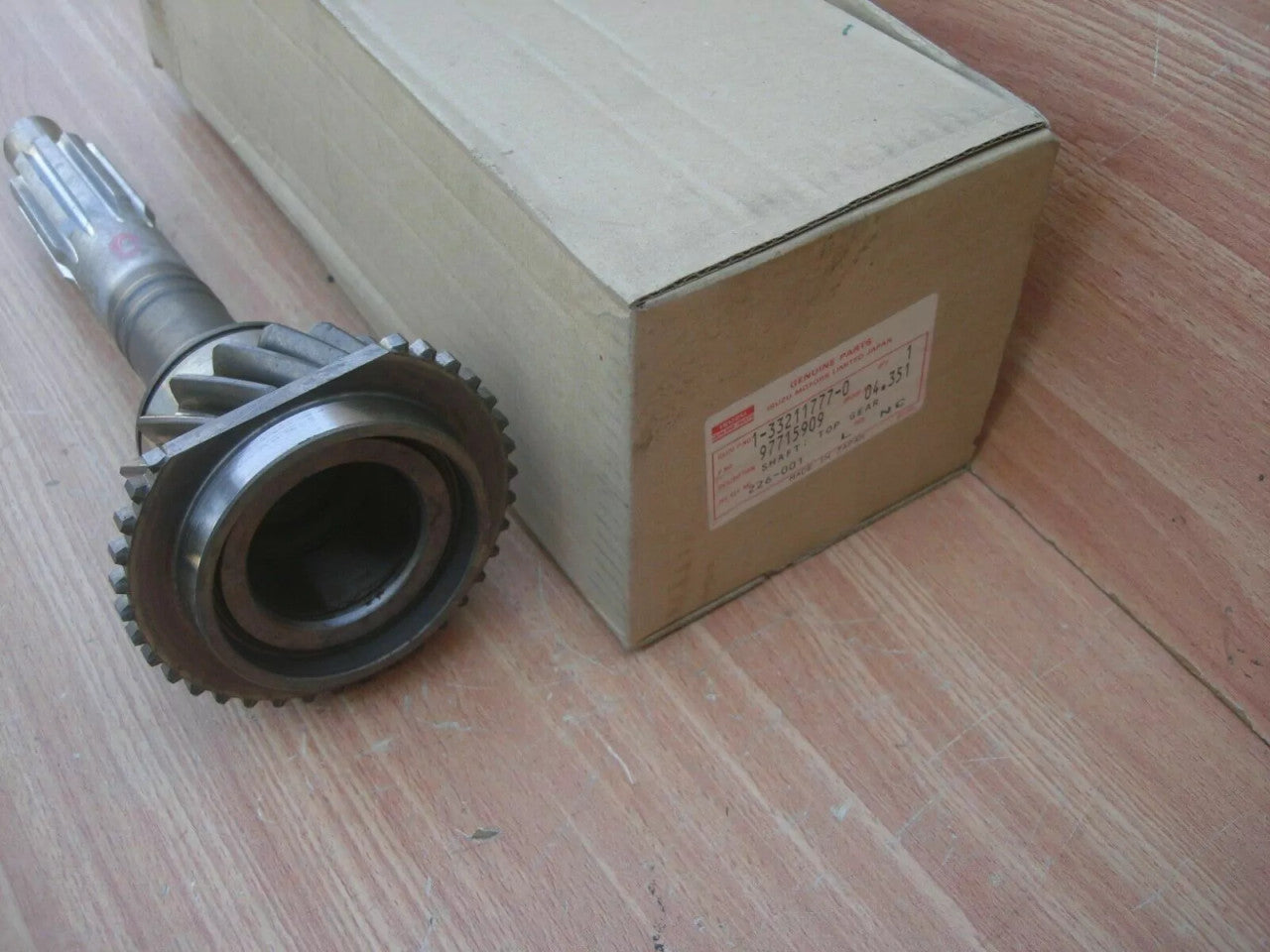 Top Gear Shaft fits Isuzu FSS FTS FSR LT 1332117770 Genuine View Rear