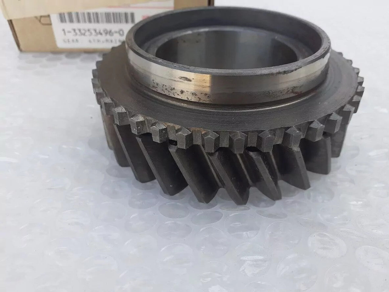 Transmission 4 Gear fits Isuzu Bus Truck MT111/112 LT111/112/132/133 FSS FTS 1332534960 View Right