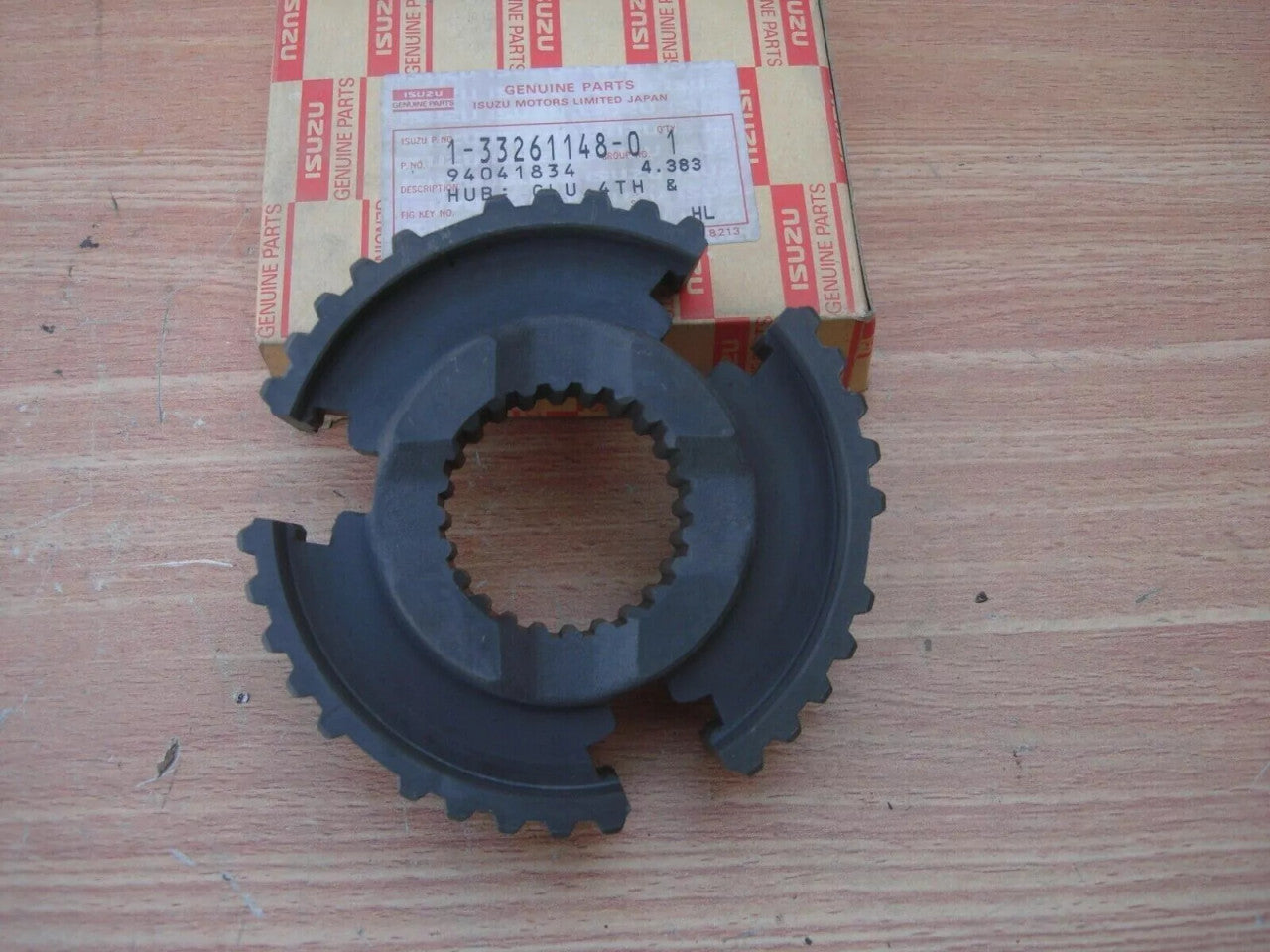 Transmission Clutch Hub 4th 5th fits Isuzu Bus FSR FVR 1332611480 Genuine View Right