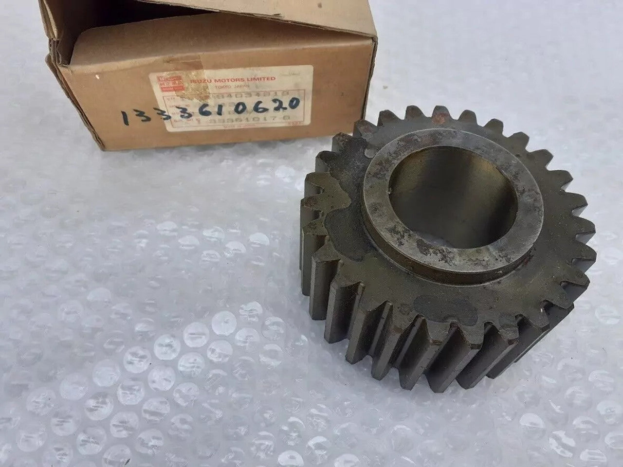Gear Idler fits Isuzu Bus Truck FSS FTS FSR 1333610620 Genuine View Right