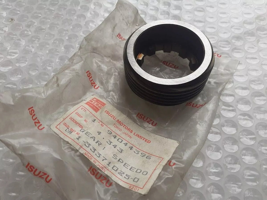 Transmission Speed Drive Gear fits Isuzu Bus Truck LT MR MT 1333710250 Genuine View Rear
