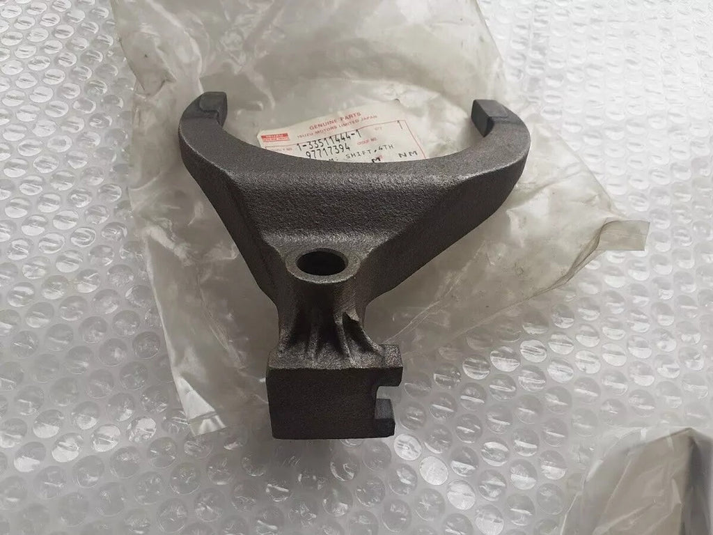 Transmission Gear Shift Fork fits Isuzu Bus Truck LT MR 1335114441 Genuine View Rear