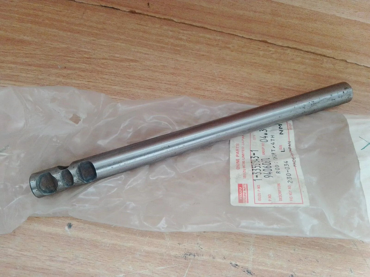 Gear Shift Fork Rod 4 5 fits Isuzu Bus Truck 1335313431 Genuine View Front