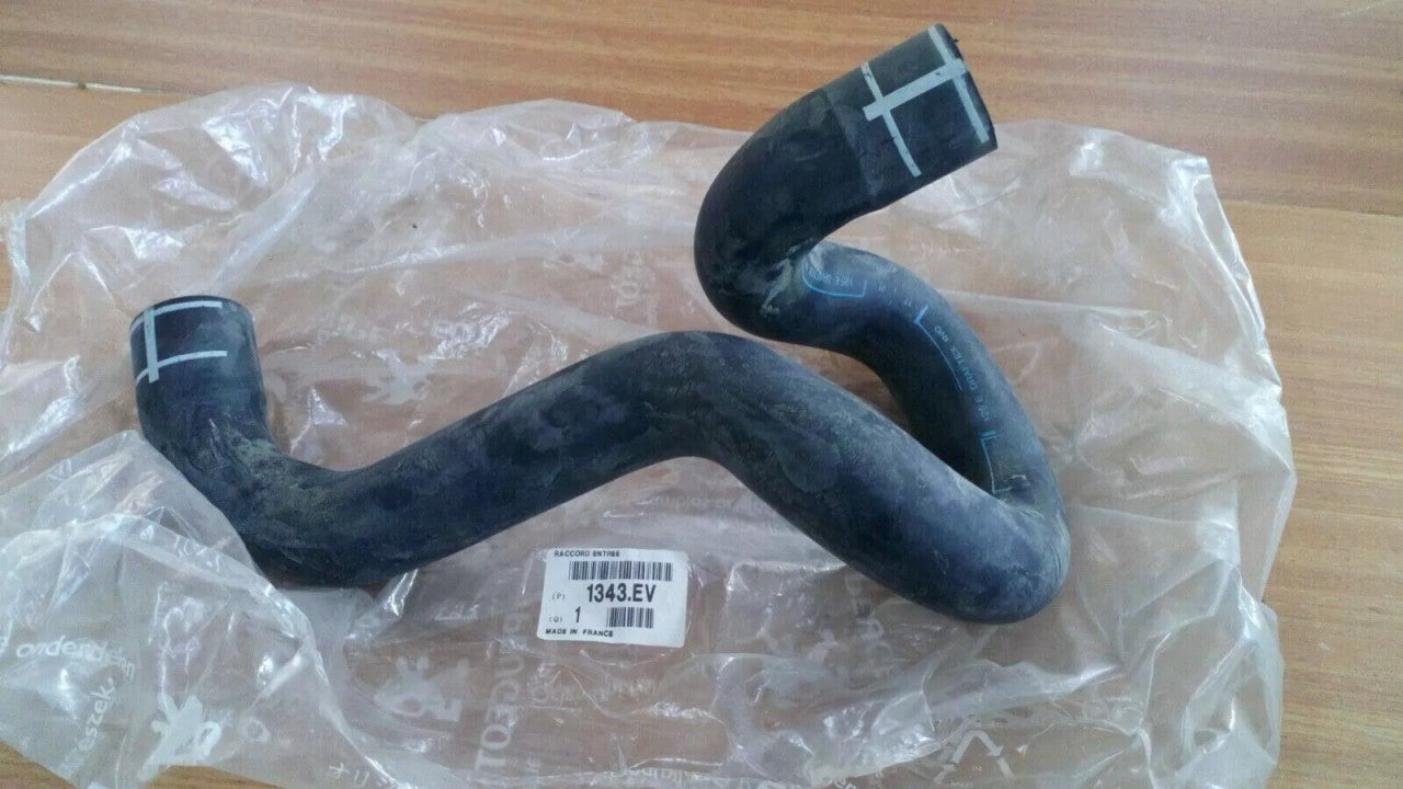 Radiator Hose Upper fits Peugeot 307 HDi Diesel 1343EV Genuine View Front
