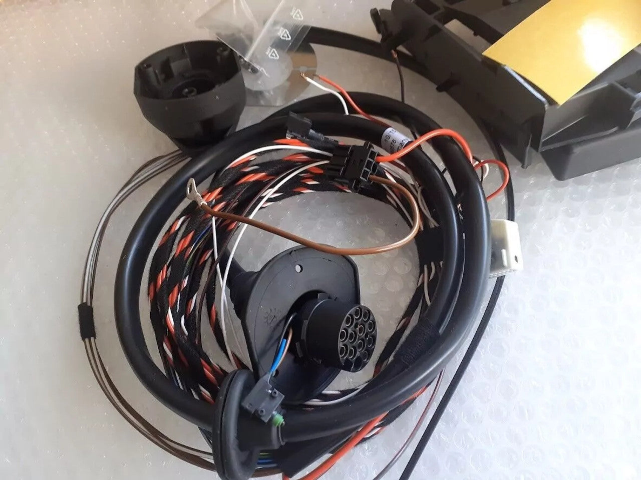 Wire Harness Trailer Coupling 13 Pin fits Opel Vauxhall Astra J 13465849 Genuine View Right