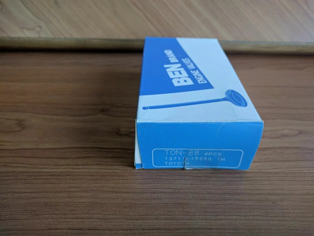 4x Intake Valves Inlet fits Toyota Corolla Carina Celica Corona Sprinter 4A 5A 13711-15050 View Front