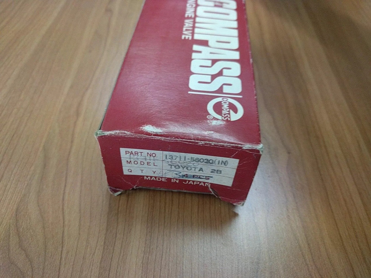 4x Intake Valves Inlet fits Toyota B 2B Land Cruiser Dyna Toyoace Coaster 13711-56030 View Front