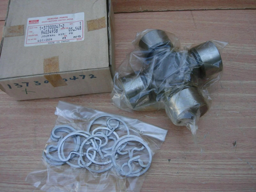 Universal Joint fits Isuzu Bus LT FSR JCR360 6DB1 40x115 1373000472 Genuine View Front