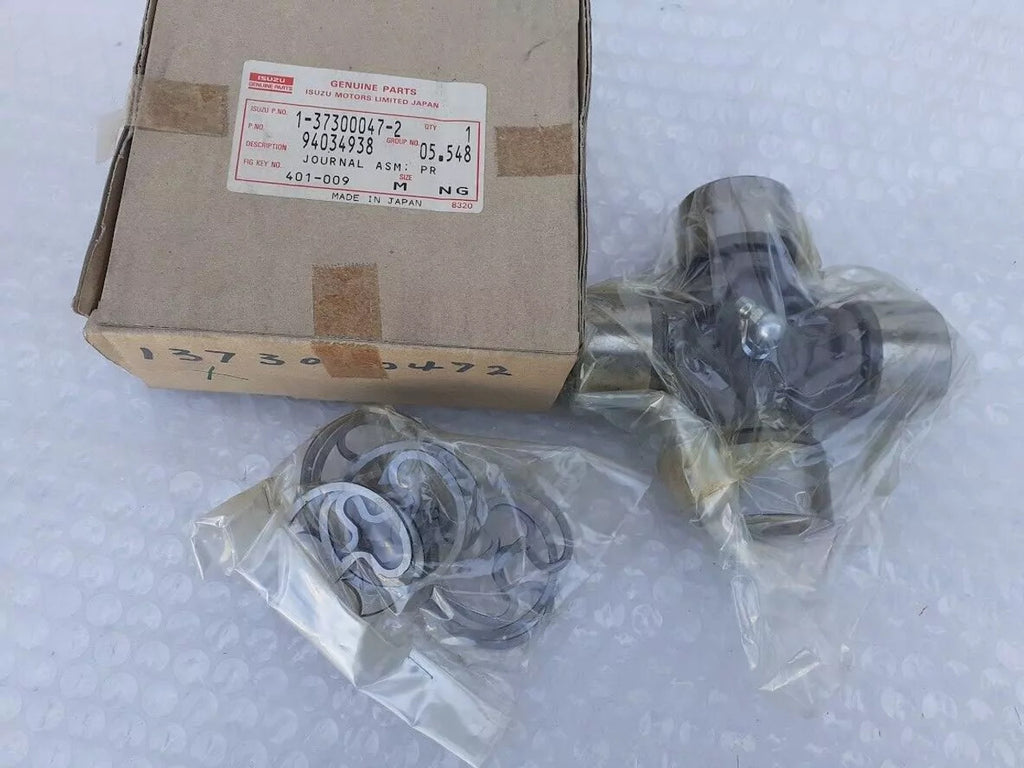 Universal Joint fits Isuzu Bus LT FSR JCR360 6DB1 40x115 1373000472 Genuine View Right