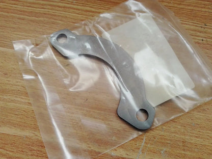 2x Differential Pilot Bearing Retainer fits Isuzu Bus Truck 1412270150 Genuine View Front