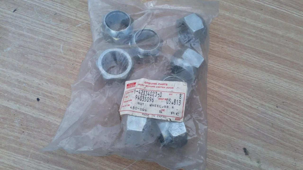 8x Wheel Nuts Rear Axle fits Isuzu Bus Truck M30 Left Thread 1423340230 Genuine View Front