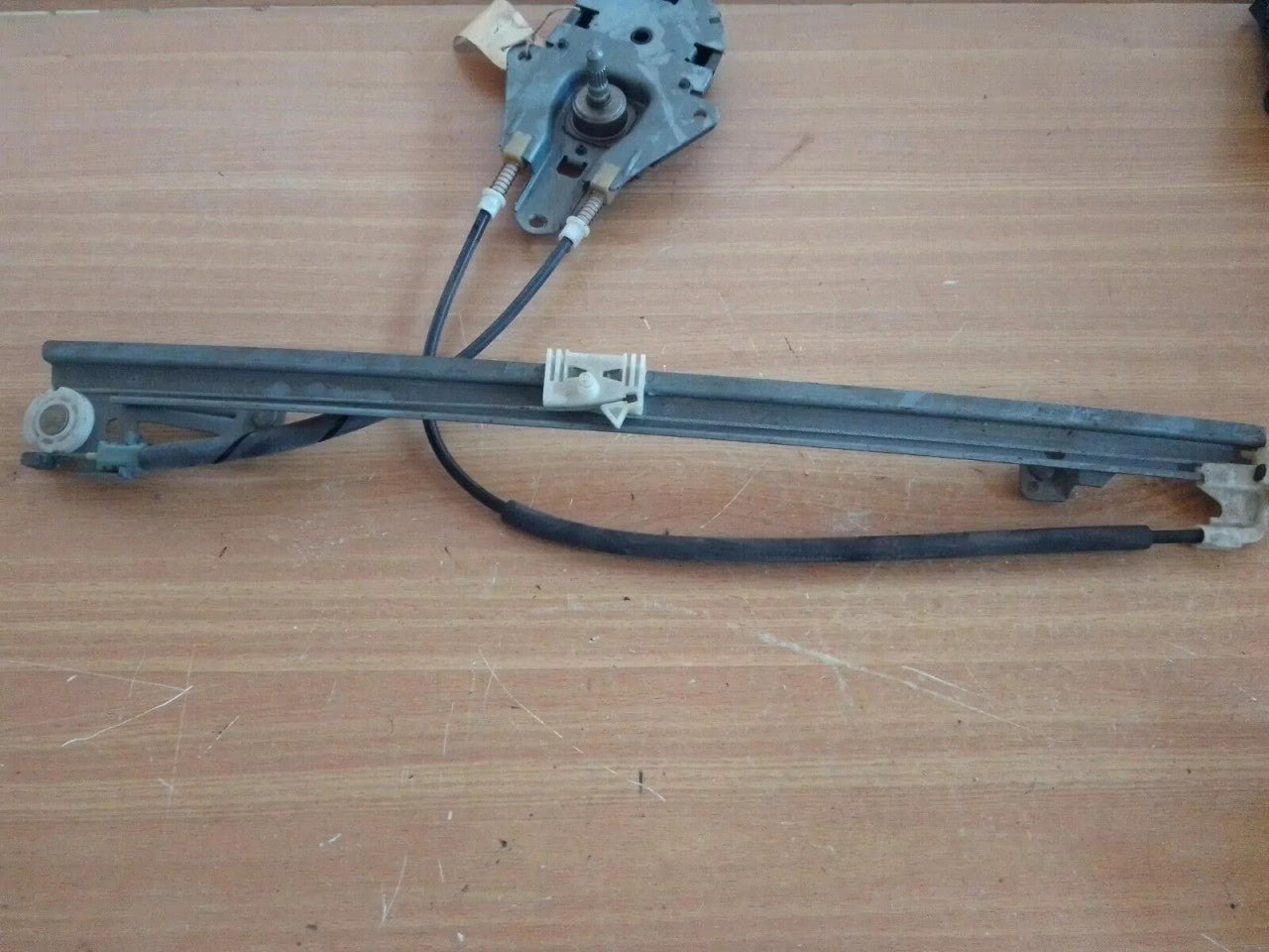 Window Regulator Front Right fits Fiat Ulysse Scudo 1470069080 Genuine View Rear