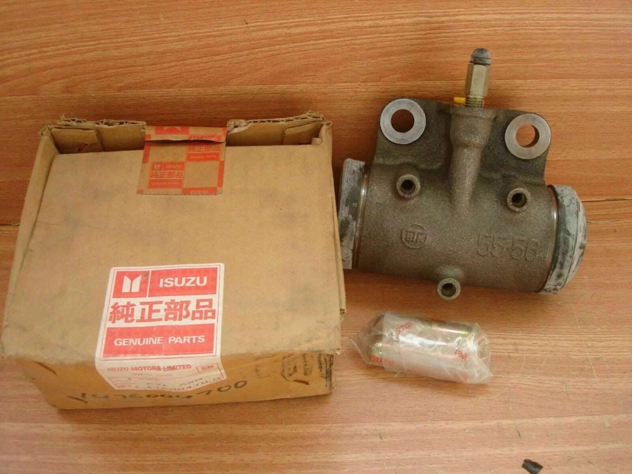 Brake Wheel Cylinder fits Isuzu Bus Truck Giga Mitsubishi Canter Fuso Genuine 1476004700 View Front